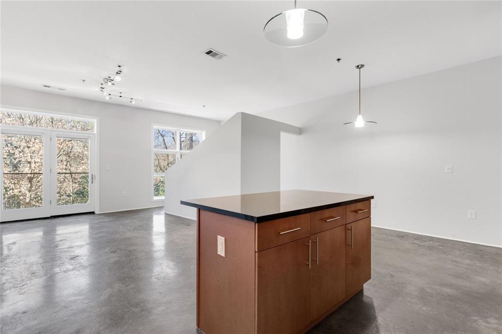 560 Dutch Valley Road Northeast, Unit 2210 Atlanta, GA 30324 - Photo 9 of 28