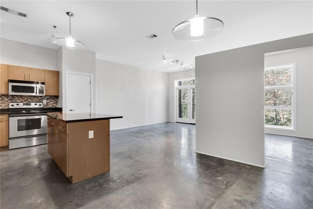 560 Dutch Valley Road Northeast, Unit 2210 Atlanta, GA 30324 - Photo 10 of 28