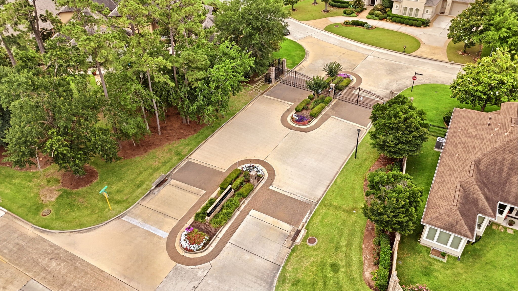 7818 Sunset Falls Court Spring, TX 77379 - Photo 5 of 42
