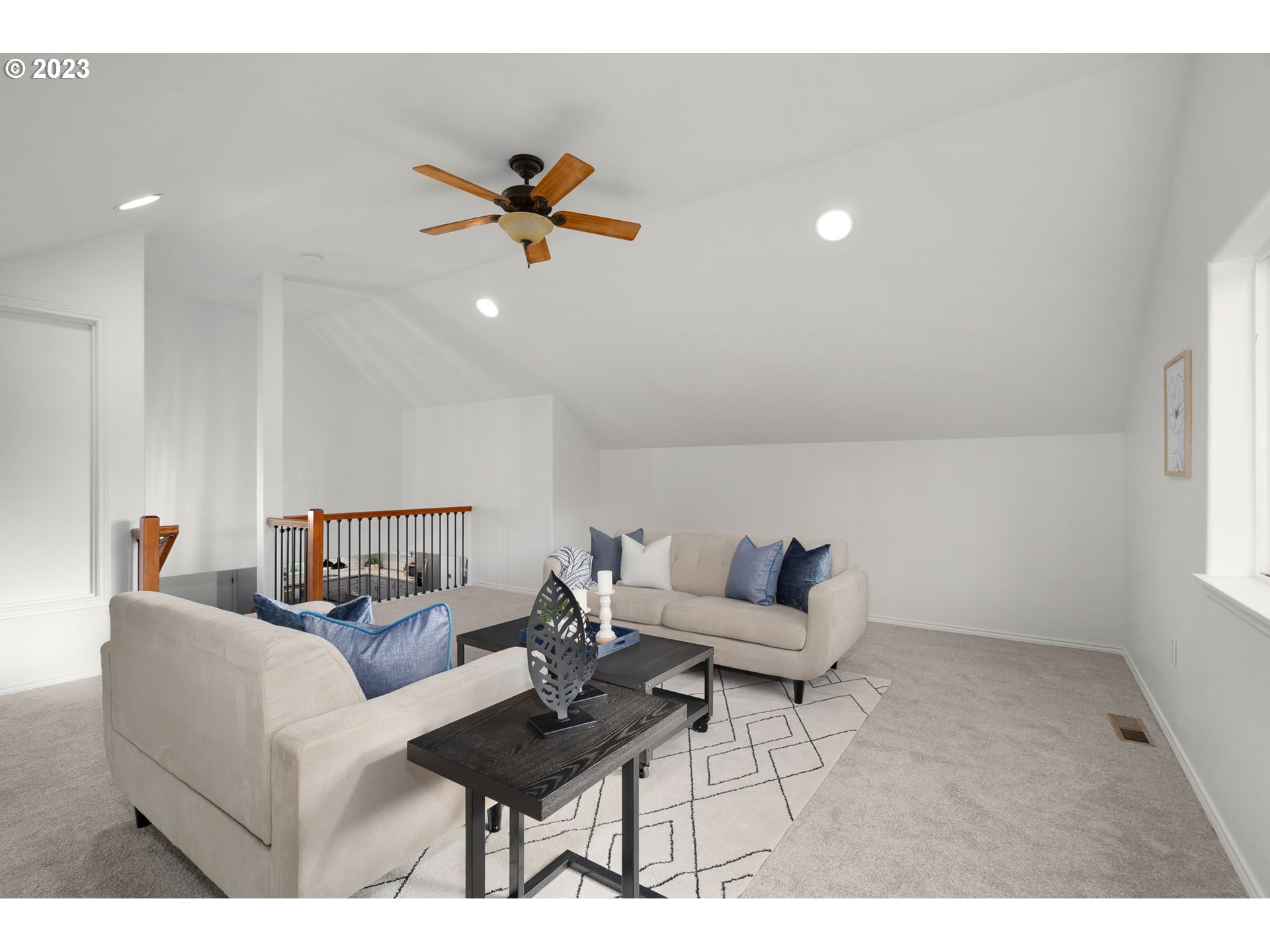 21055 South Ferguson Road Oregon City, OR 97045 - Photo 14 of 46 a living room with furniture and a wooden floor