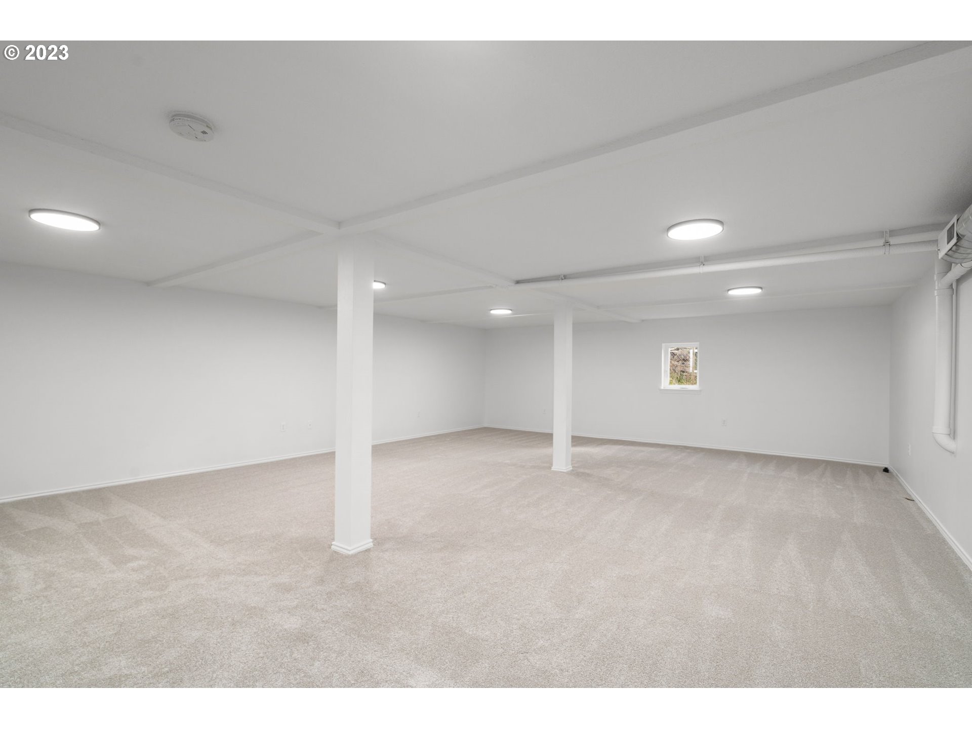 21055 South Ferguson Road Oregon City, OR 97045 - Photo 25 of 46 a view of an empty room