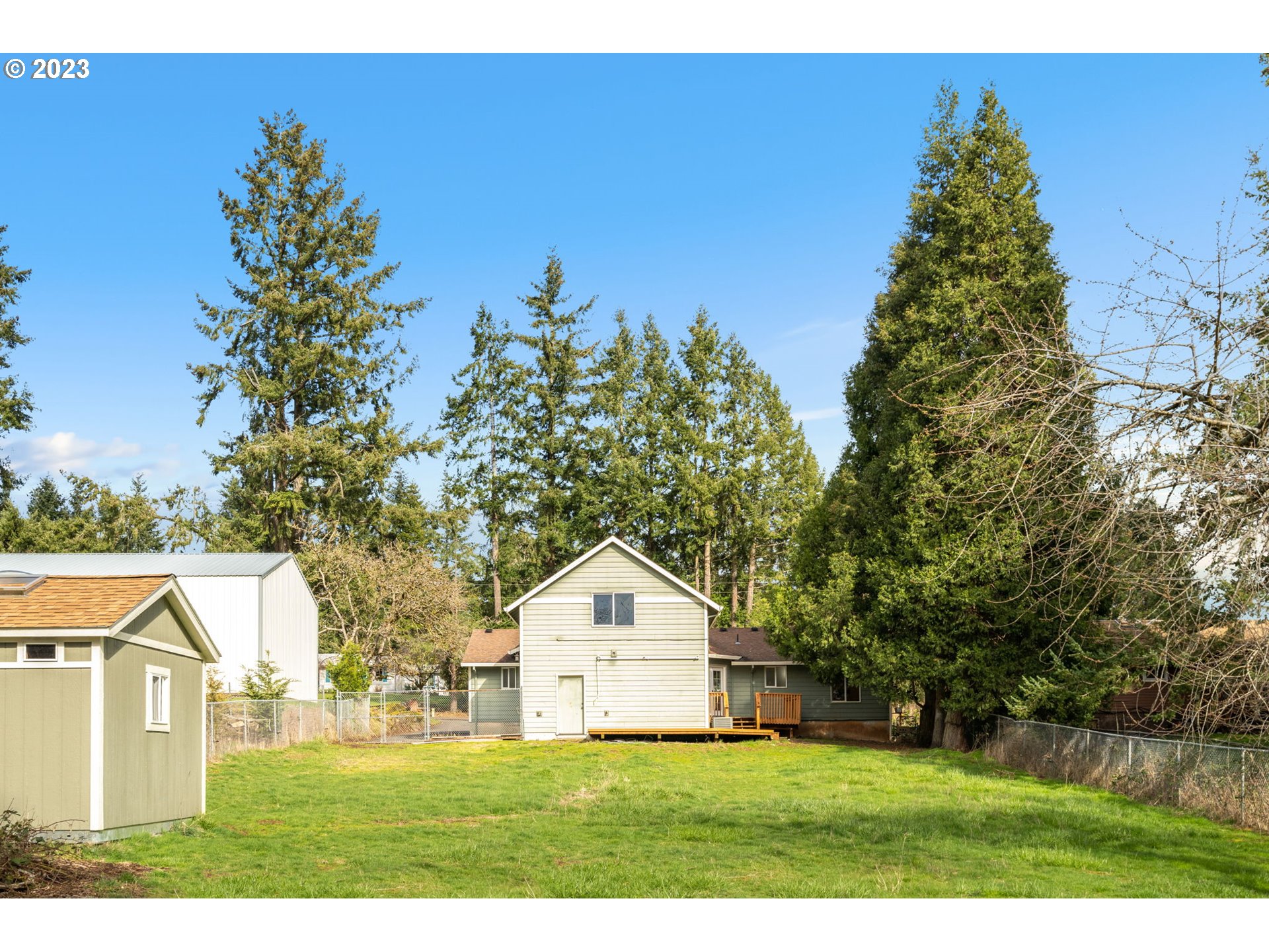 21055 South Ferguson Road Oregon City, OR 97045 - Photo 30 of 46 a front view of a house with a yard