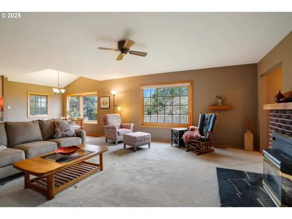 $685,000 | 11515 Buena Vista Road, Independence, OR 97351