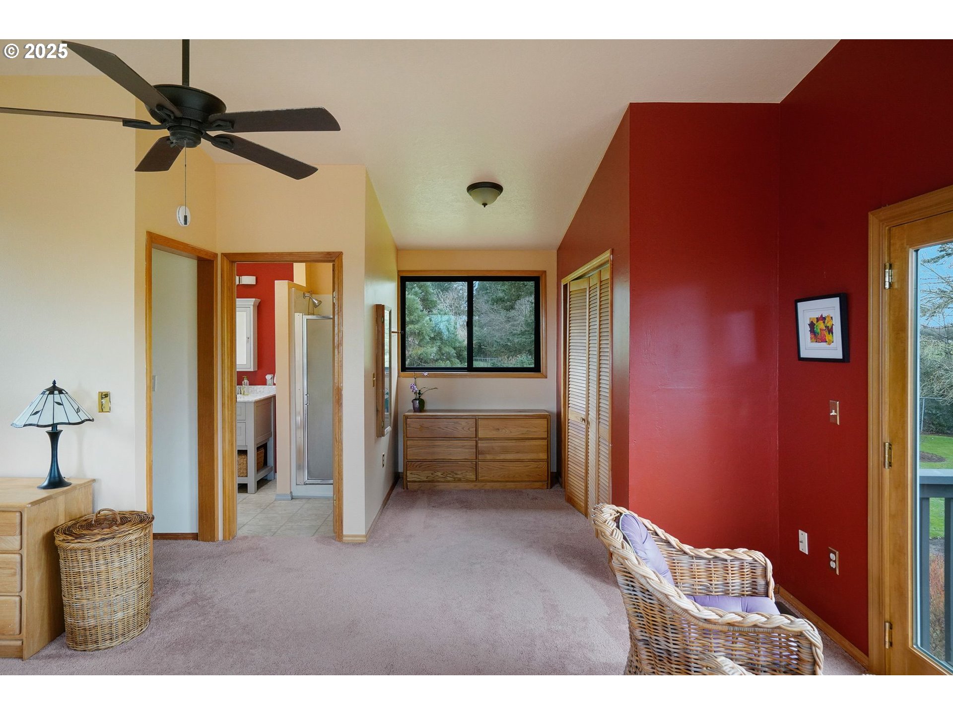 11515 Buena Vista Road Independence, OR 97351 - Photo 30 of 45 a balcony with furniture and a potted plant
