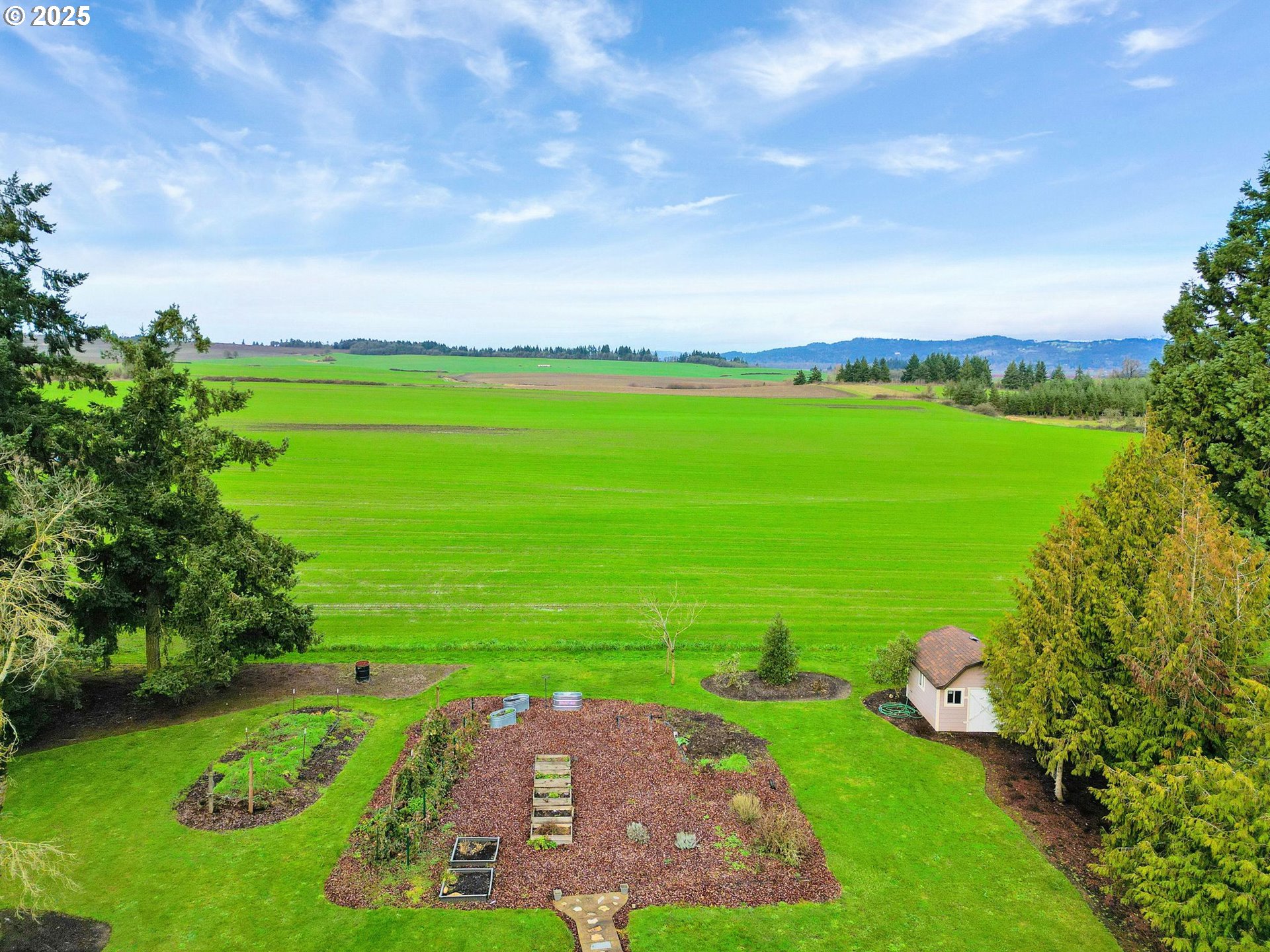 11515 Buena Vista Road Independence, OR 97351 - Photo 37 of 45 a view of a golf ground with huge green field and covered with green space
