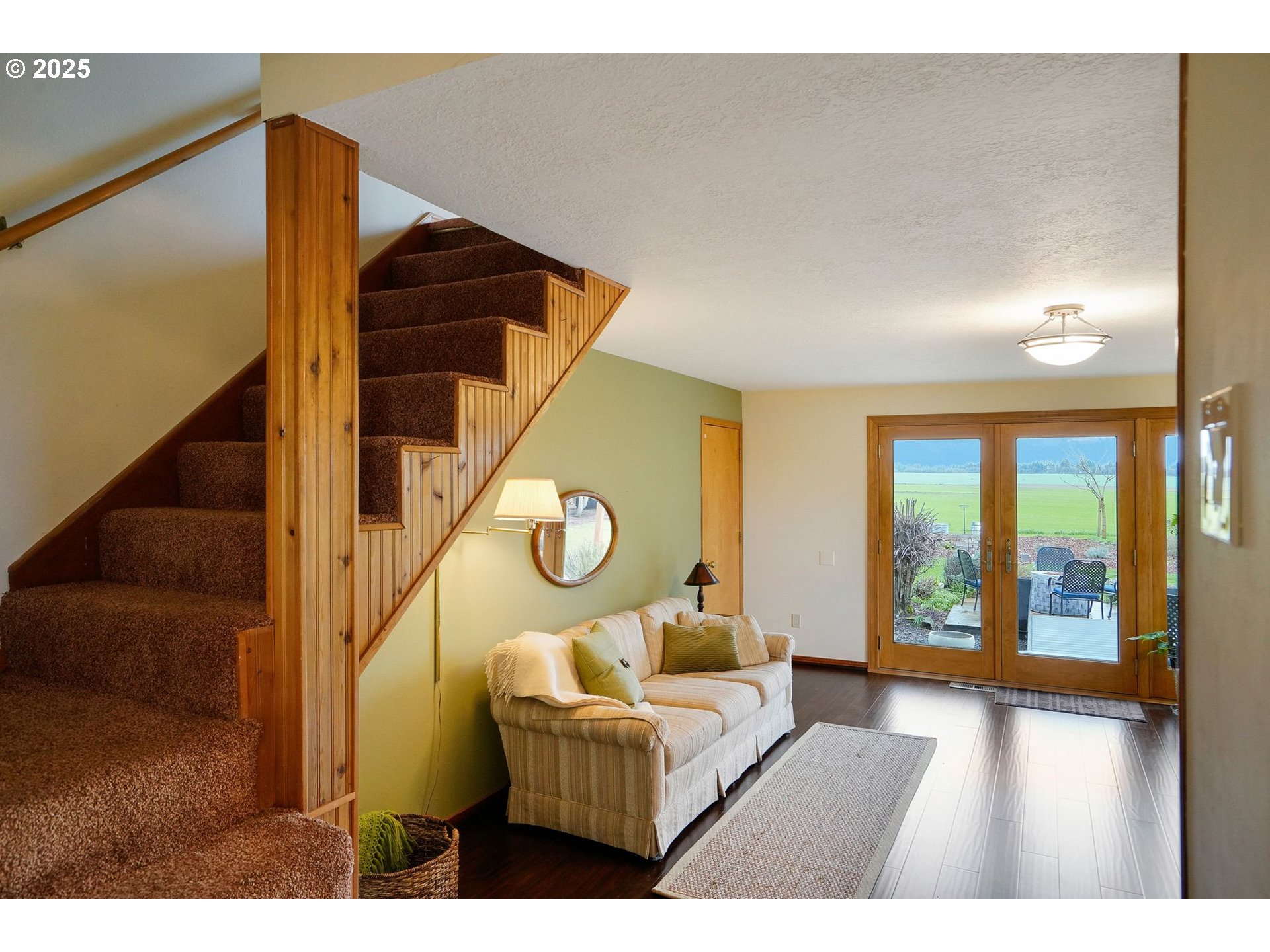 11515 Buena Vista Road Independence, OR 97351 - Photo 9 of 45 a view of an entryway