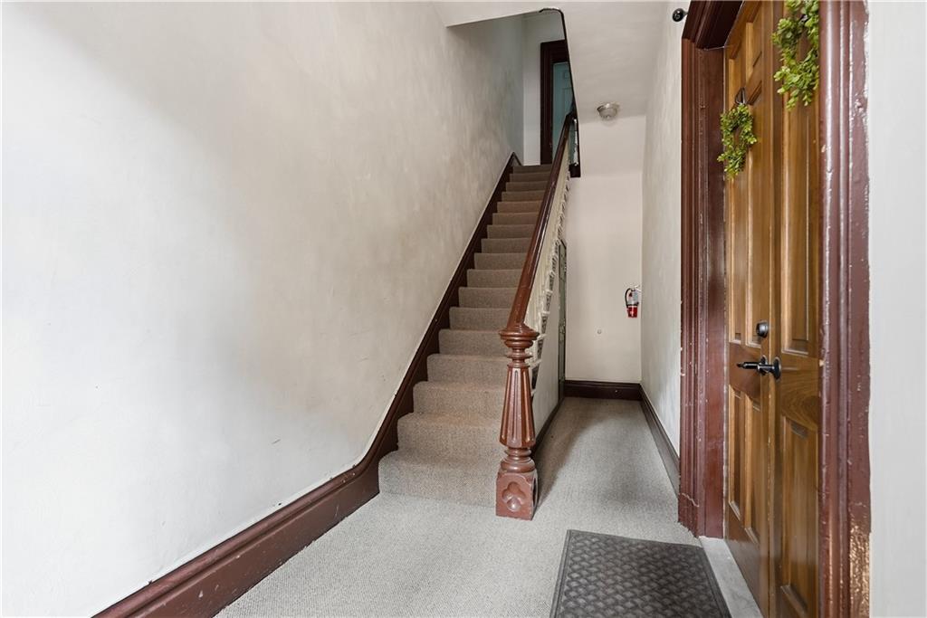 600 Lockhart Street, Unit 3 Pittsburgh, PA 15212 - Photo 4 of 42