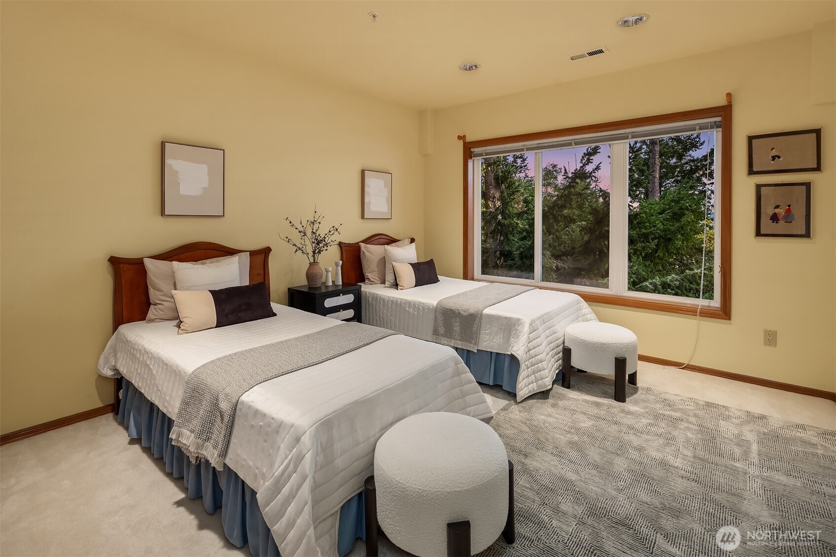 2861 Southwest 171st Street Burien, WA 98166 - Photo 28 of 39 a bedroom with two beds and large window