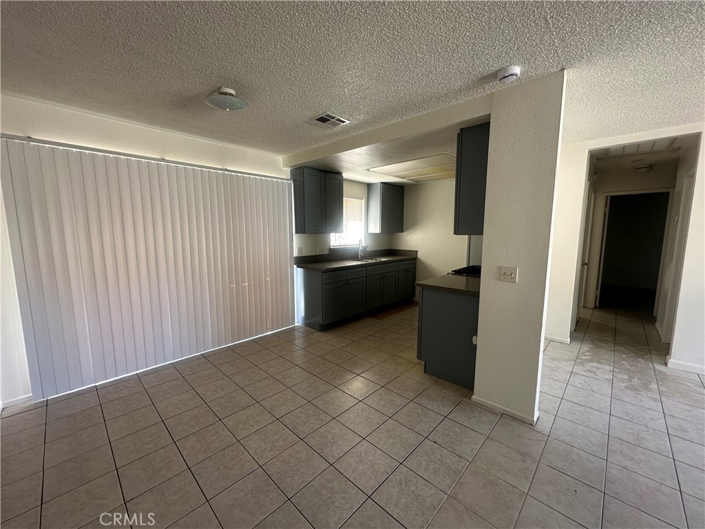 15418 Bear Valley Road, Unit 3 Victorville, CA 92395 - Photo 4 of 9