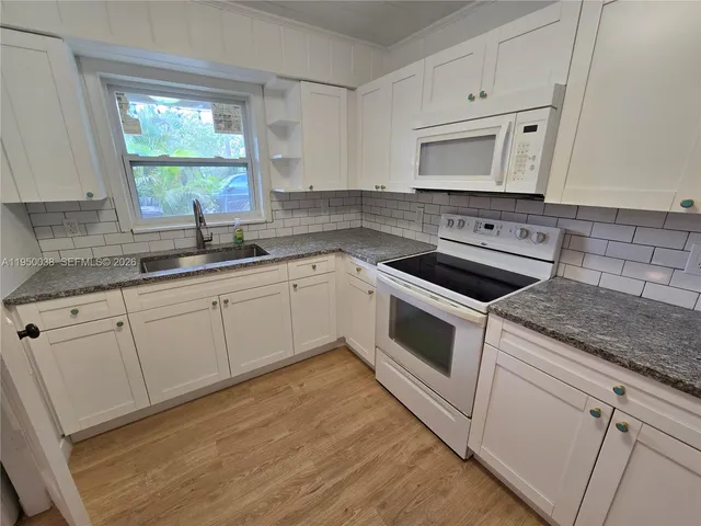 $1,875 | 4000 Greenwood Avenue, Unit 1, West Palm Beach, FL 33407