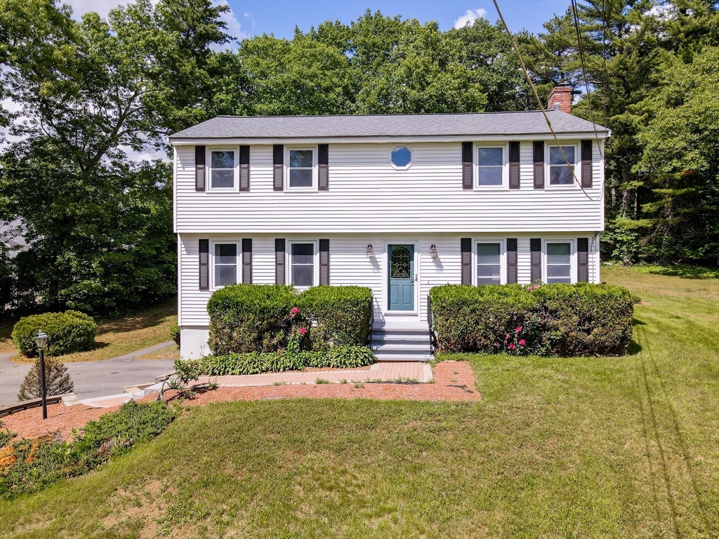 140 Musquash Road Hudson, NH 03051 - Photo 2 of 38