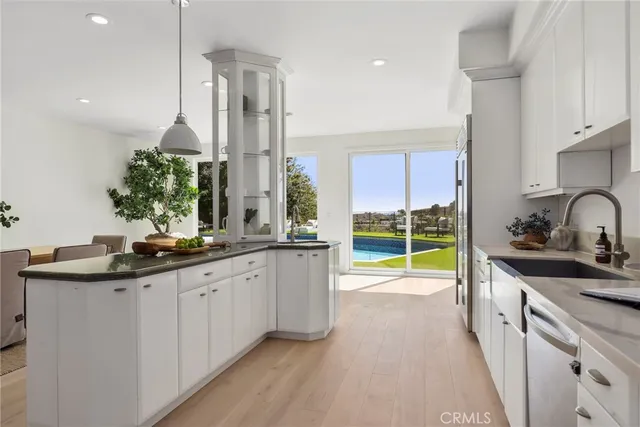 $13,000 | 4406 Medley Place, Encino, CA 91316