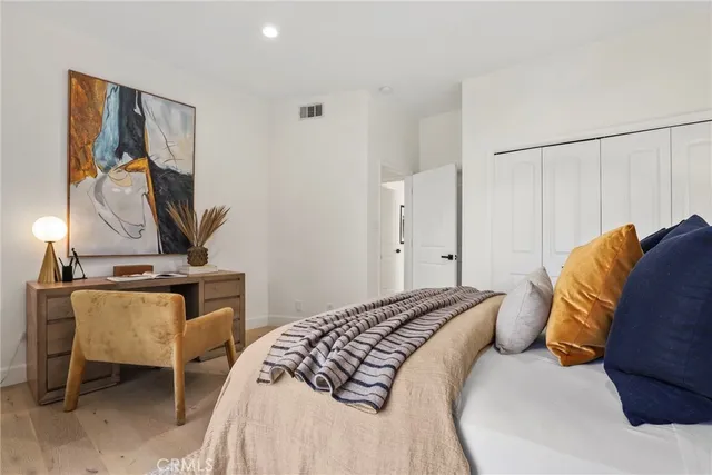 $13,000 | 4406 Medley Place, Encino, CA 91316