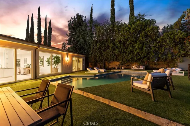 $13,000 | 4406 Medley Place, Encino, CA 91316