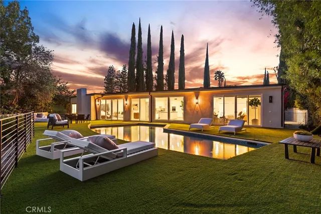 $13,000 | 4406 Medley Place, Encino, CA 91316