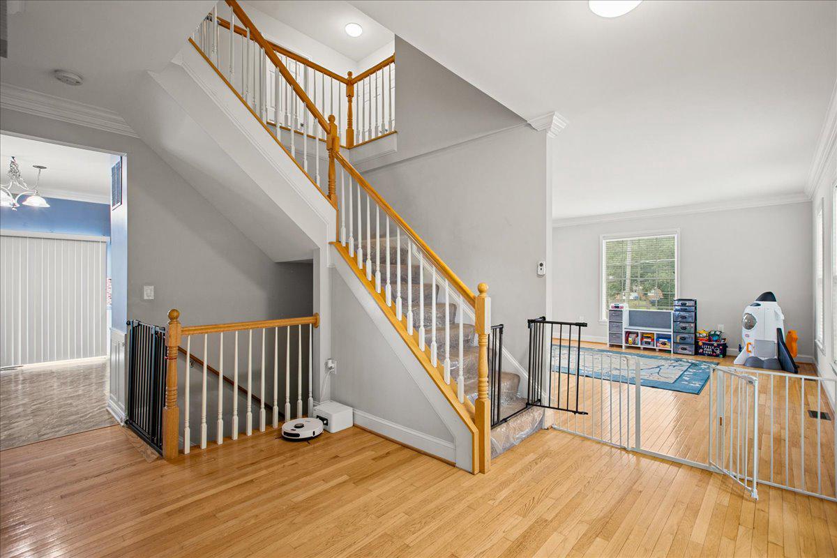 4724 Pole Road Alexandria, VA 22309 - Photo 4 of 54 Inviting entryway with elegant staircase.
