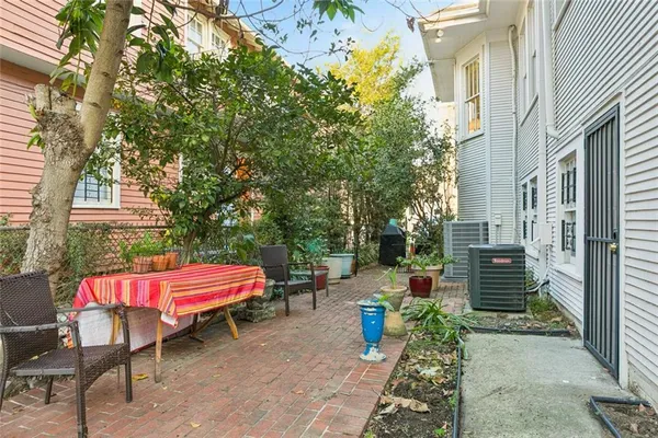 $1,100,000 | 1502 General Pershing Street, New Orleans, LA 70115