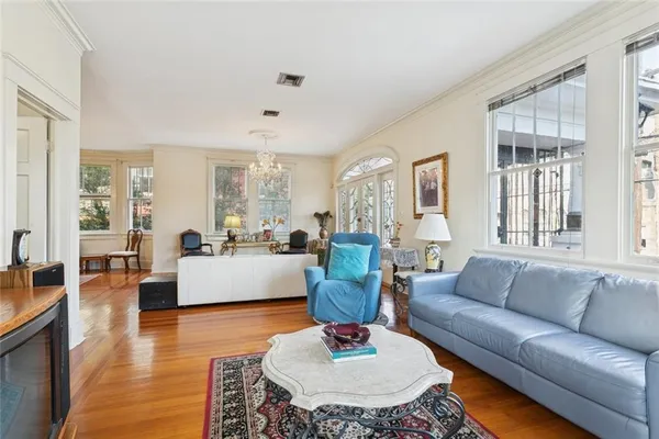 $1,100,000 | 1502 General Pershing Street, New Orleans, LA 70115