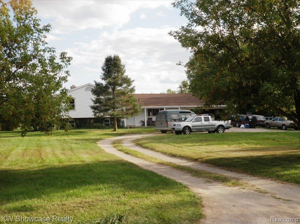 3600 Five Mile Road South Lyon, MI 48178 - Photo 1 of 13 Darren 7-1[10 025