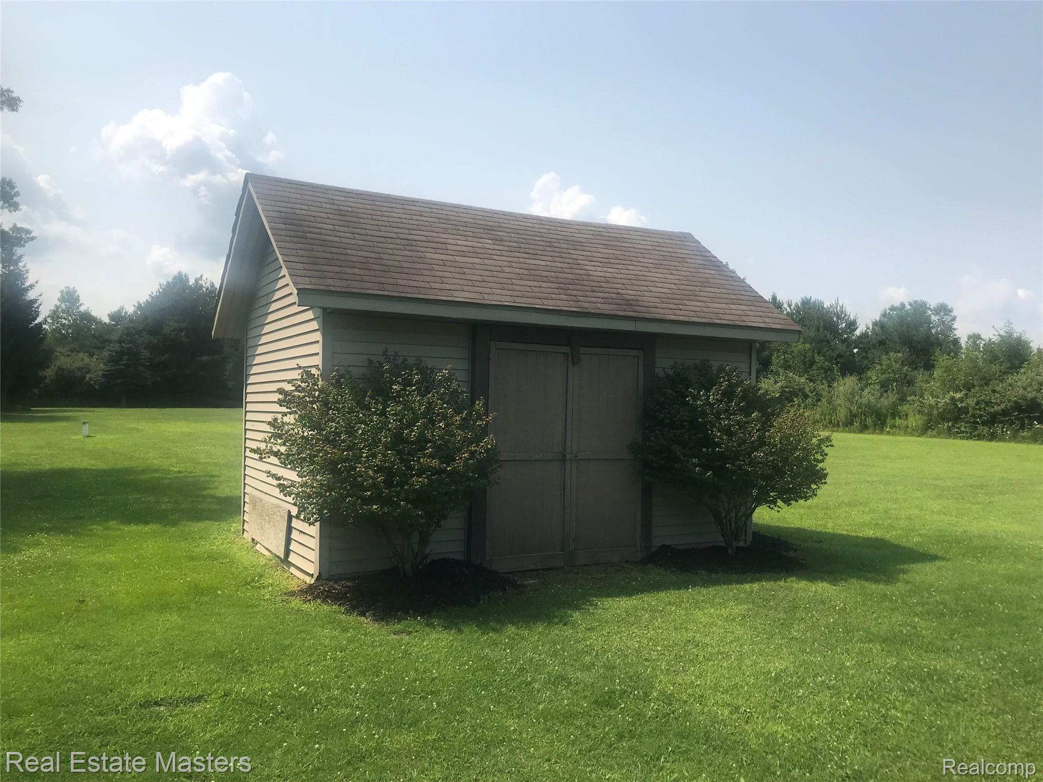 5787 State Road Fort Gratiot, MI 48059 - Photo 24 of 26 s5 - Copy - Copy.jpg