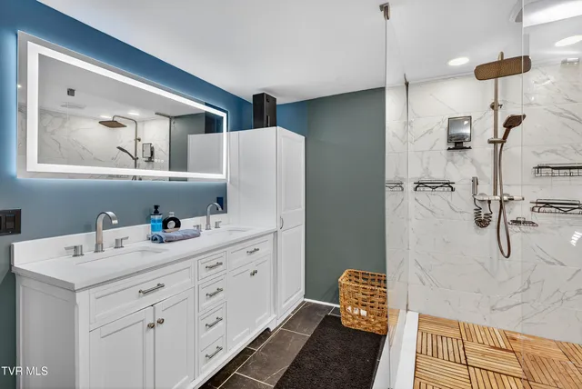 $499,000 | 34542 Lee Highway, Glade Spring, VA 24340