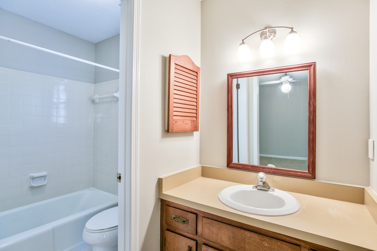 1238 Sedgefield Road Tallahassee, FL 32317 - Photo 8 of 34 Gallery Image 8