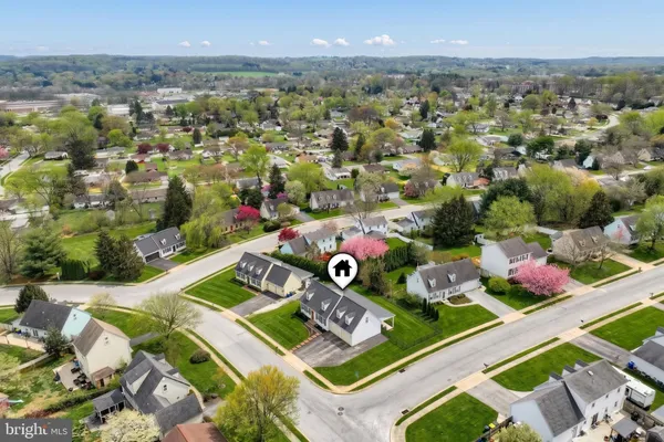 $329,900 | 3860 Silver Spur Drive, York, PA 17402