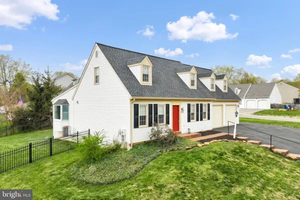 $329,900 | 3860 Silver Spur Drive, York, PA 17402
