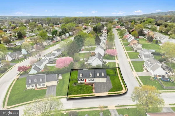 $329,900 | 3860 Silver Spur Drive, York, PA 17402