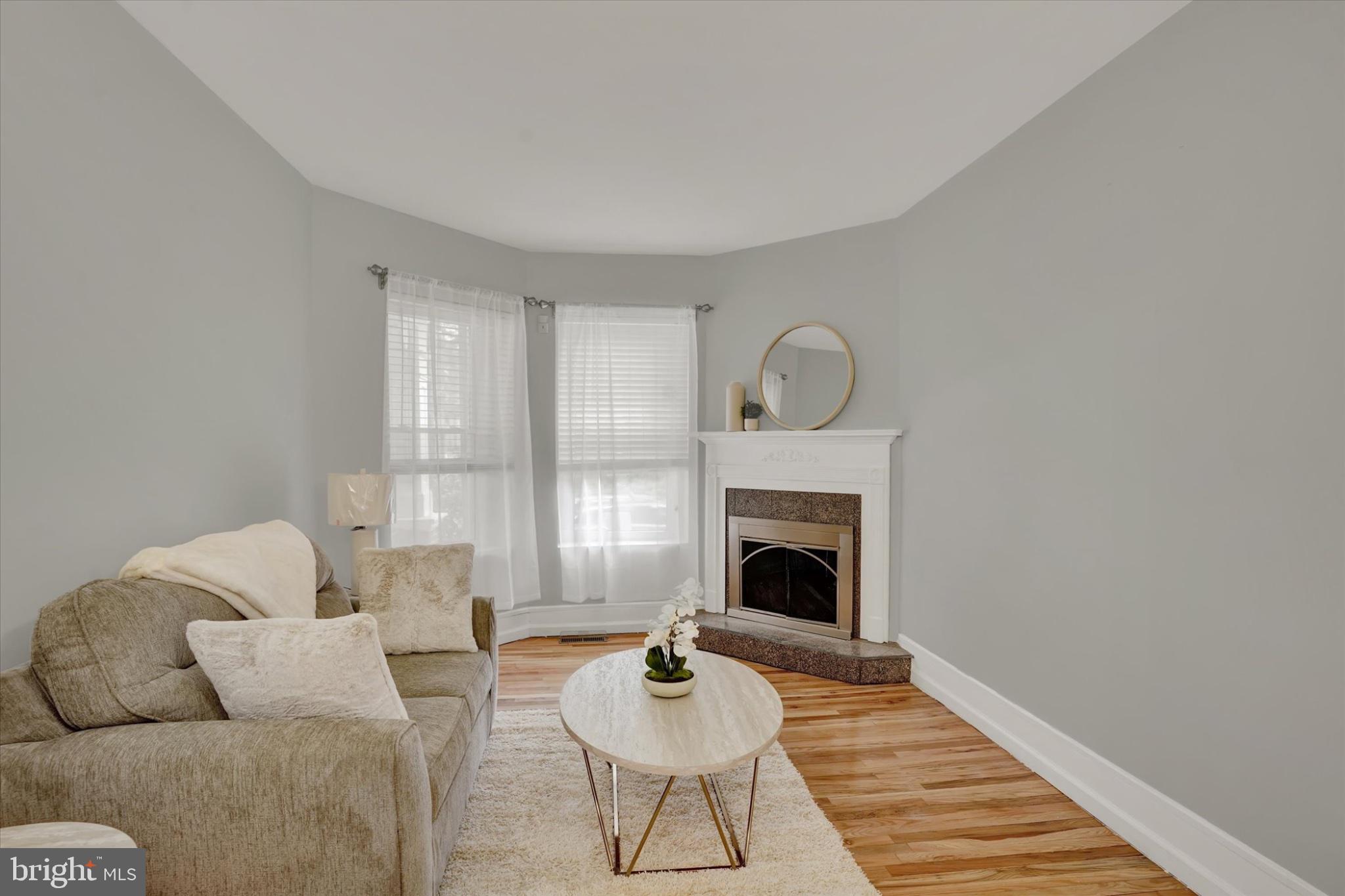 127 West Washington Lane Philadelphia, PA 19144 - Photo 7 of 29 Cozy living space with natural light.