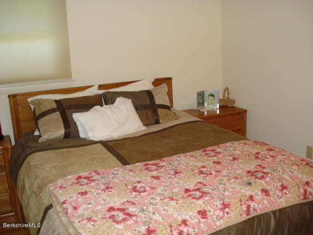 455 Pecks Road Pittsfield, MA 01201 - Photo 19 of 21 Good Size bedroom with closet