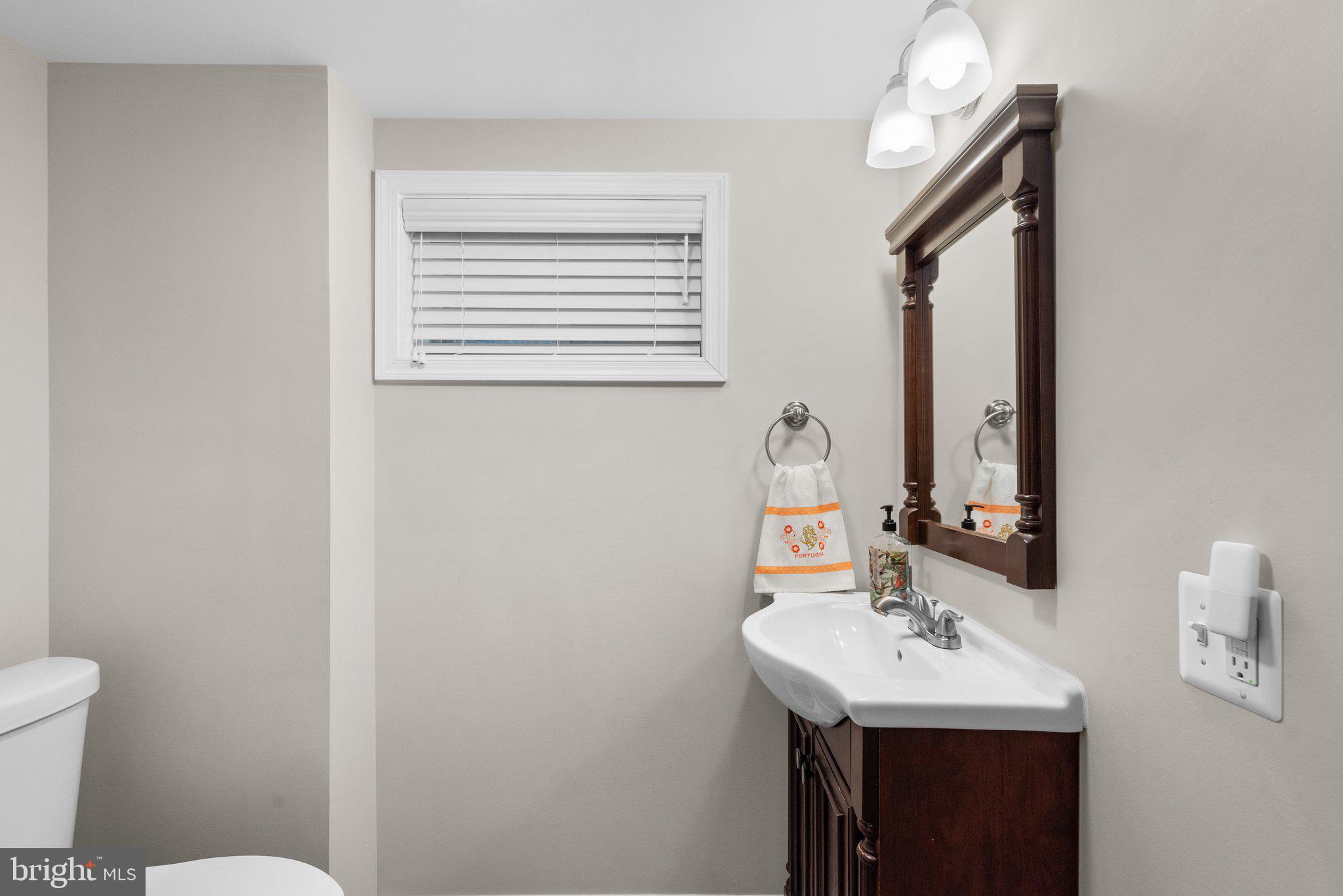 2118 Arcola Avenue Silver Spring, MD 20902 - Photo 21 of 34 Full bathroom in lower level, 3 of 3
