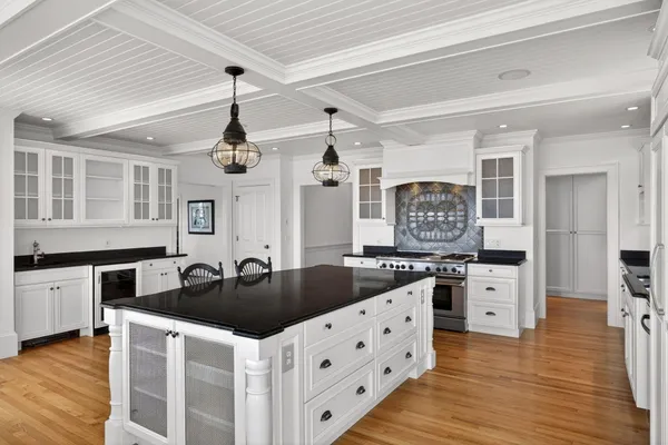 $9,200,000 | 77 Towhee Lane, Orleans, MA 02653