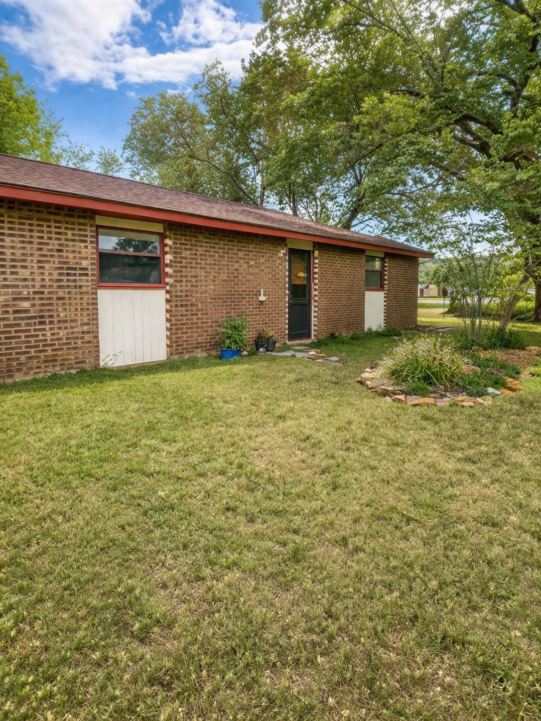 1208 Olive Street Llano, TX 78643 - Photo 11 of 12