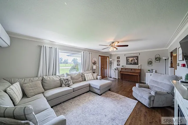 $475,000 | 3545 East 630 North, Menan, ID 83434