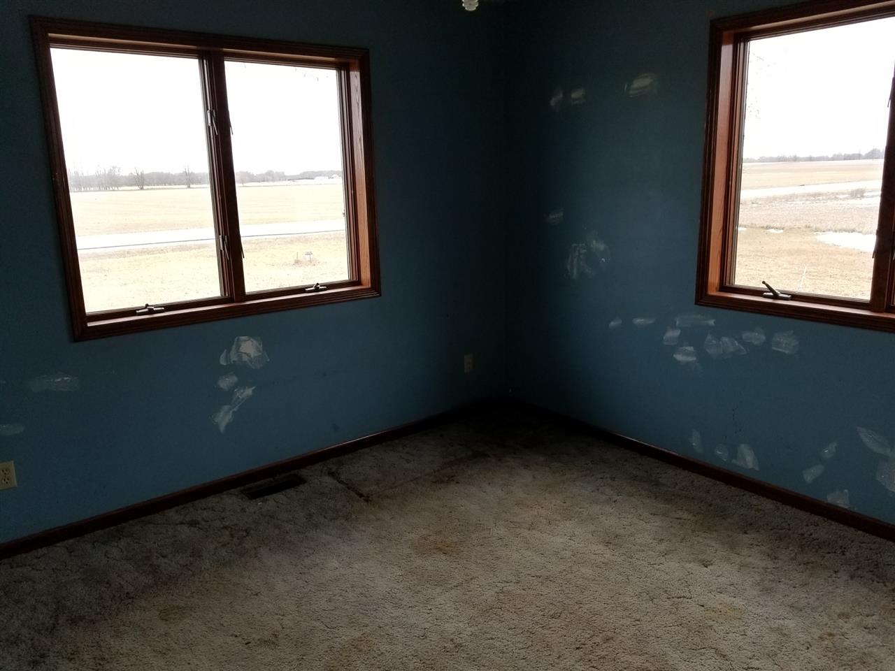 9507 East Stanton Road Crystal, MI 48818 - Photo 8 of 19 1842799-7.JPG