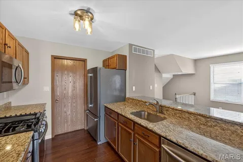 $355,000 | 16250 Lea Oak Court, Chesterfield, MO 63017