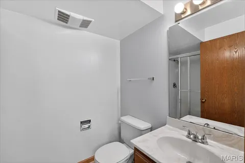 $355,000 | 16250 Lea Oak Court, Chesterfield, MO 63017