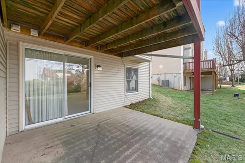 $355,000 | 16250 Lea Oak Court, Chesterfield, MO 63017