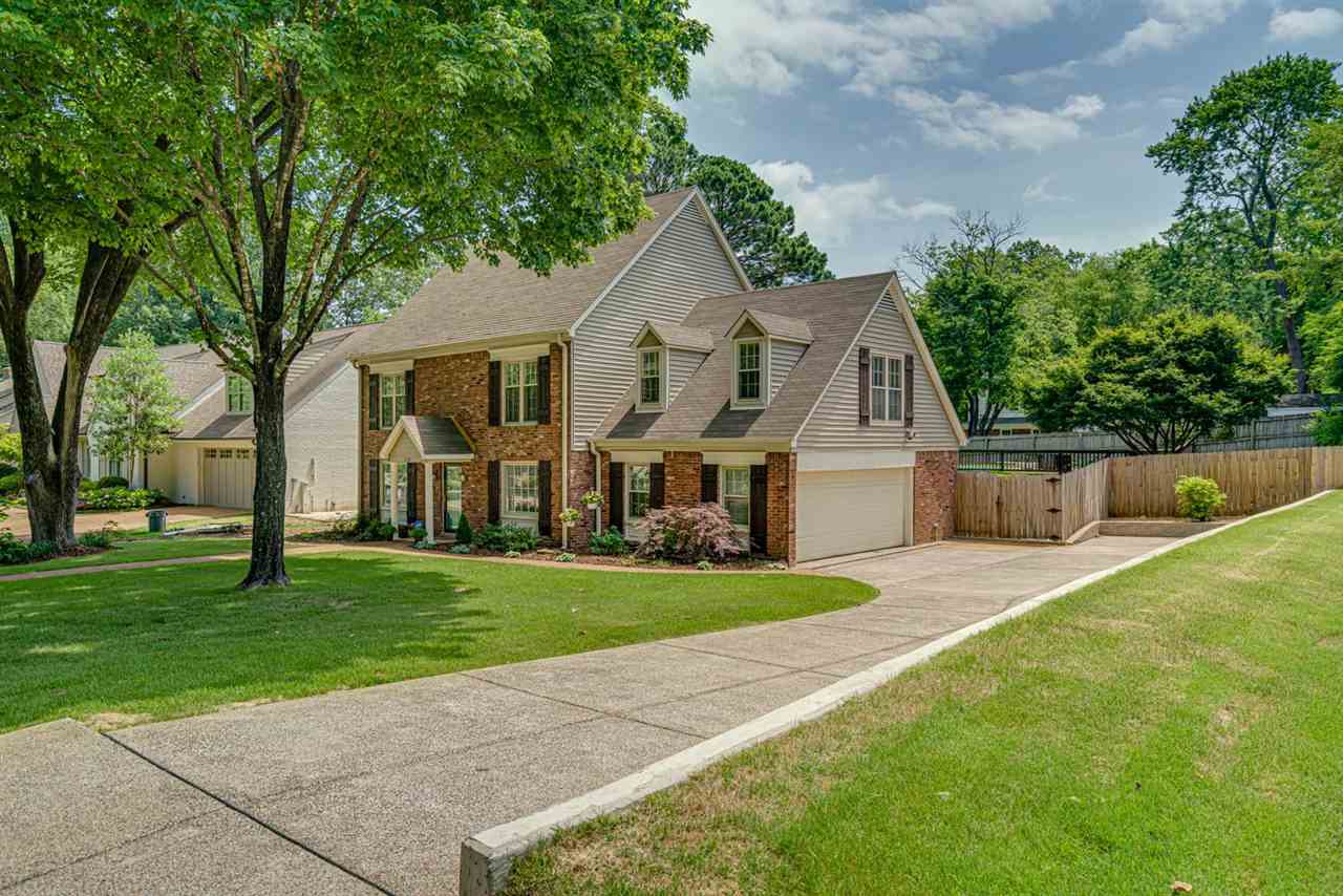2080 Brierbrook Road Germantown, TN 38138 - Photo 2 of 25 Gallery Image 2