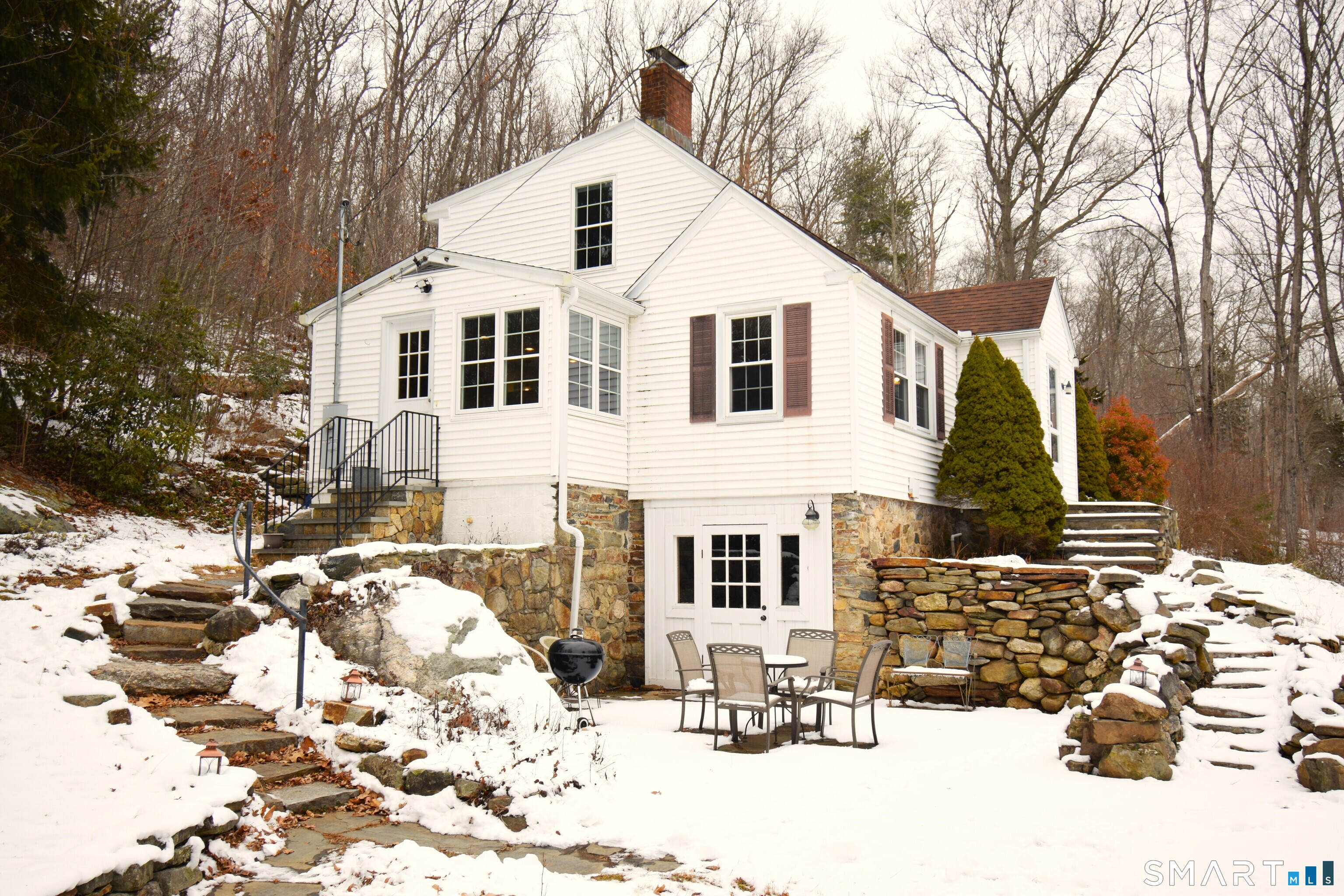 2203 Durham Road Madison, CT 06443 - Photo 2 of 17 a view of a white house