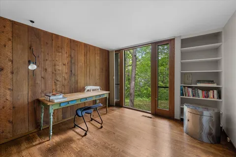 $1,695,000 | 550 South Green Bay Road, Lake Forest, IL 60045