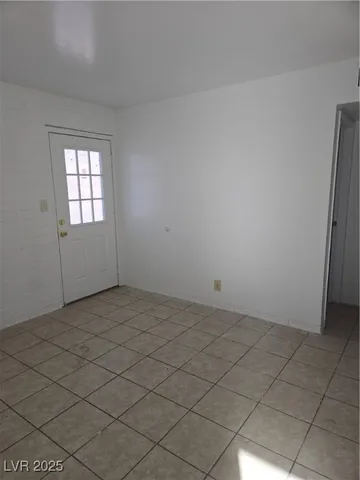 $1,200 | 821 A, Unit 10, Boulder City, NV 89005