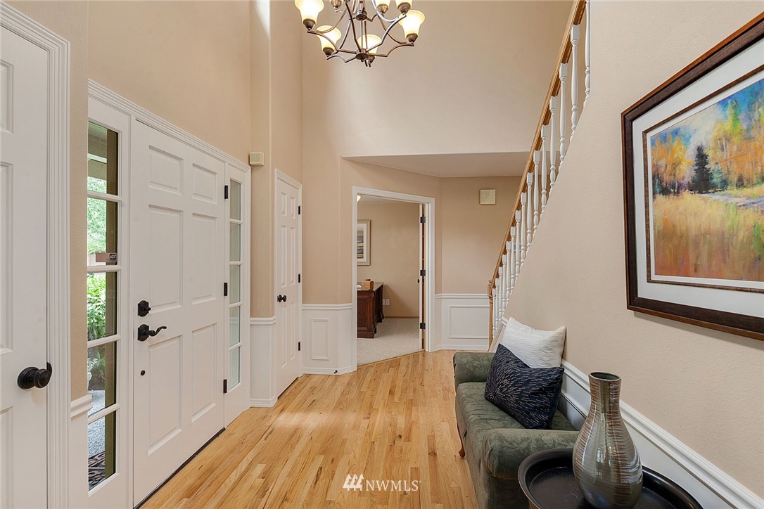 15204 103rd Avenue Northeast Bothell, WA 98011 - Photo 2 of 25 Gallery Image 2