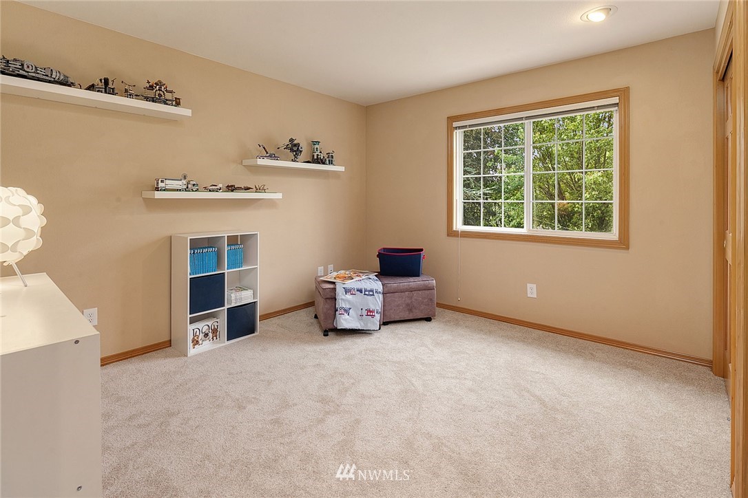 15204 103rd Avenue Northeast Bothell, WA 98011 - Photo 19 of 25 Gallery Image 19