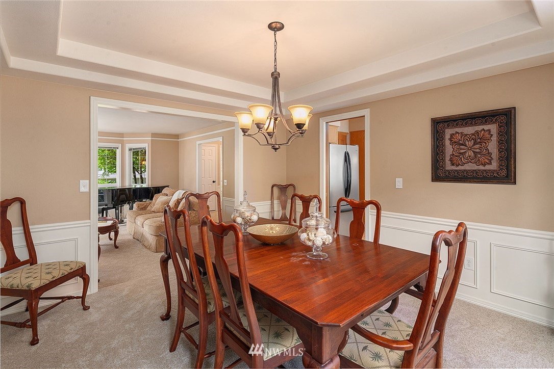 15204 103rd Avenue Northeast Bothell, WA 98011 - Photo 6 of 25 Gallery Image 6