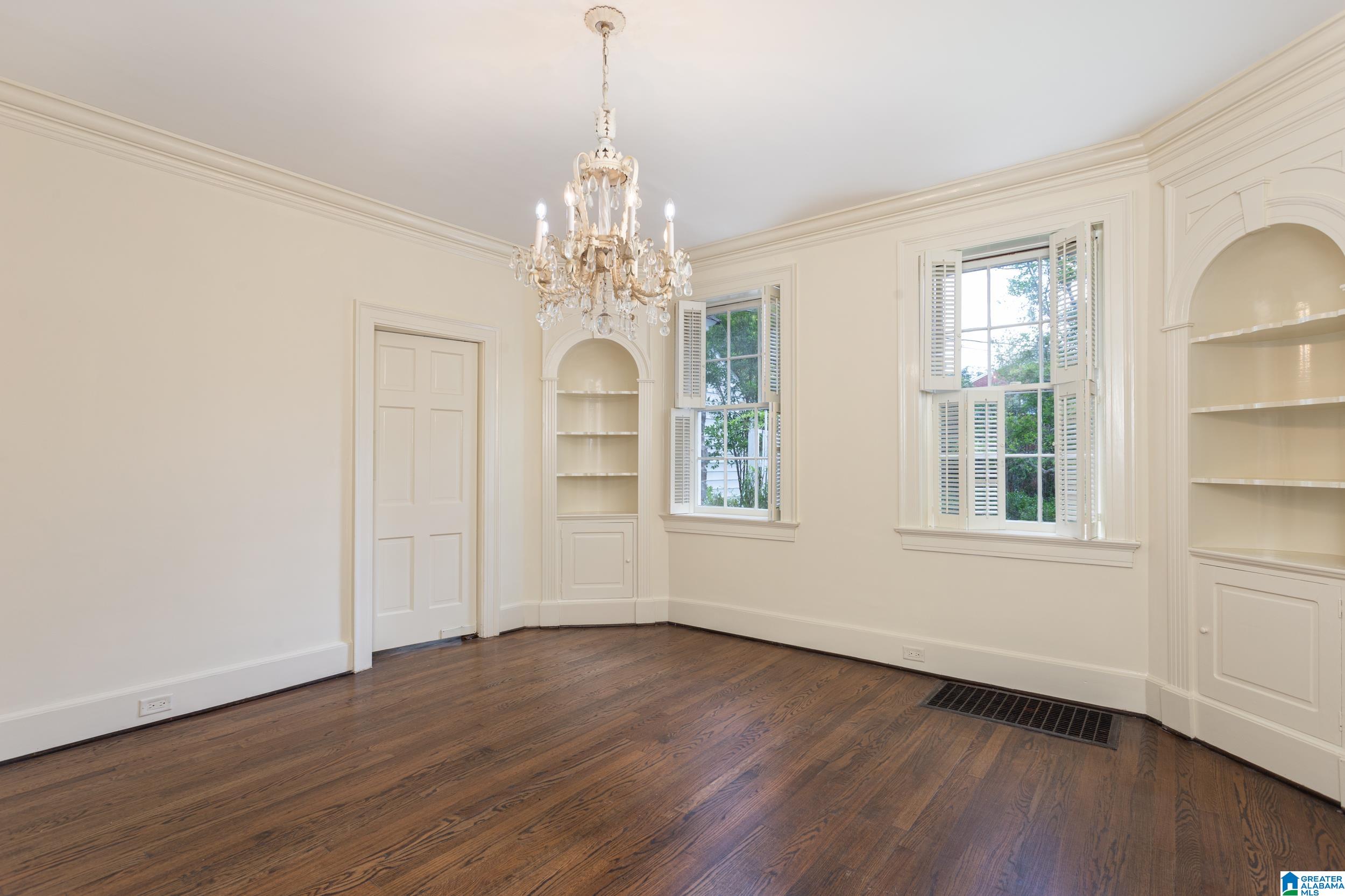 700 Cedar Street Talladega, AL 35160 - Photo 10 of 42