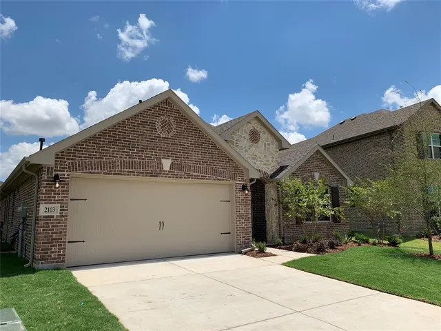 $2,200 | 2103 Swanmore Way, Forney, TX 75126