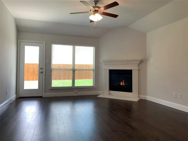 $2,200 | 2103 Swanmore Way, Forney, TX 75126