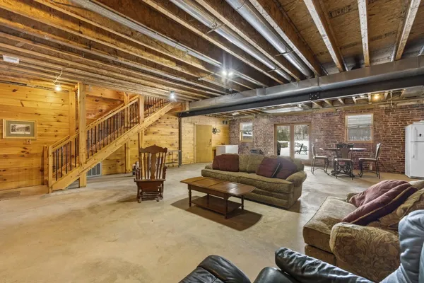 $1,799,000 | 1630 Buffalo Road, Galien, MI 49113